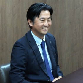 山善_五百籏頭 健