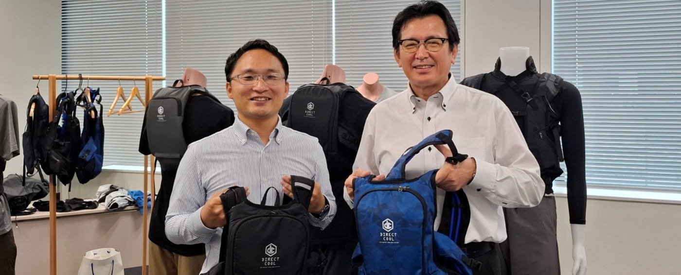 水冷服DIRECT COOLの開発担当と販促担当者