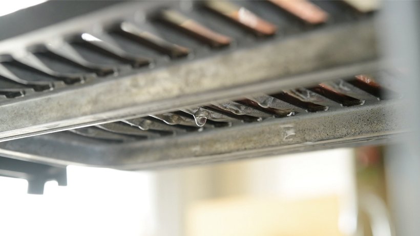 （4）秘密はプレートに採用した独自のカット構造　①Ｘ形状-2