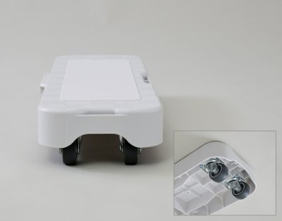 エラストマー製のキャスターで、床に優しく出し入れもラクラク