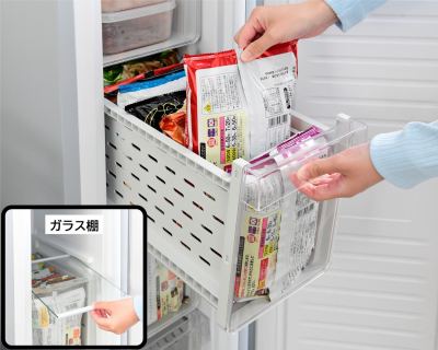 引き出しを使用する様子