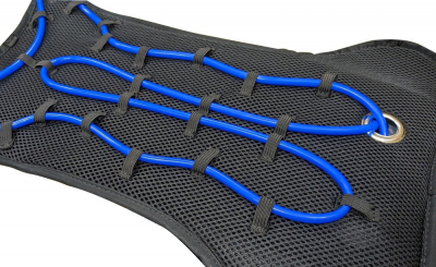 共通：背中の内側にクッション材を採用し、着用感を向上