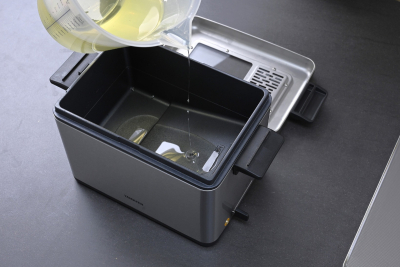 2_使用する油の量を約40%削減