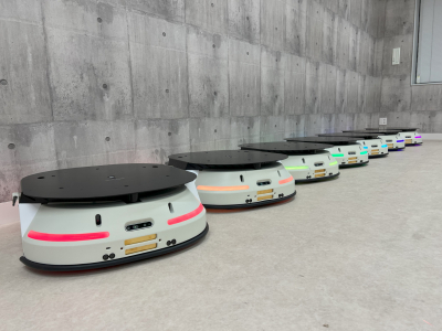 LexxPluss社 自動搬送ロボット「Lexx500」(画像提供：㈱LexxPluss)