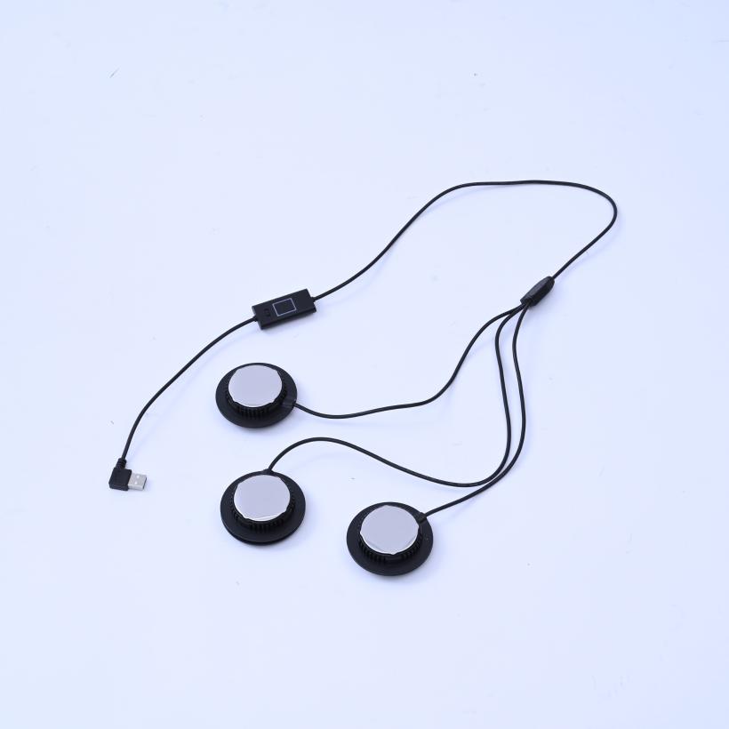 7カ所から好きな場所を選んで装着