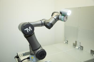 02_協働ロボット「TECHMAN」