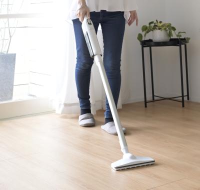 「軽量コードレススティッククリーナー」