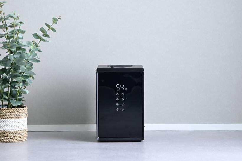 00_キューブ型スチーム式加湿器