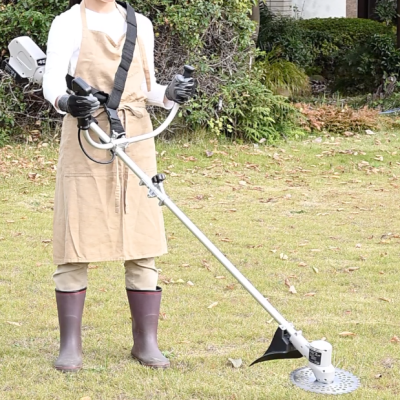 01_ブラシレスモーター搭載充電式刈払機