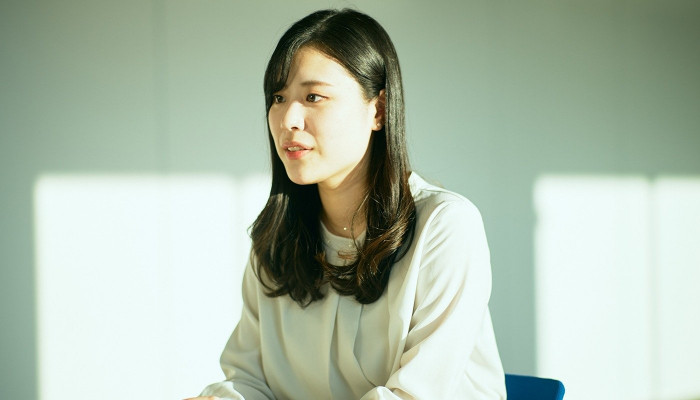 日本での「当たり前」が通じないと話す久保