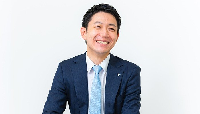 平井の問いかけに答える木暮