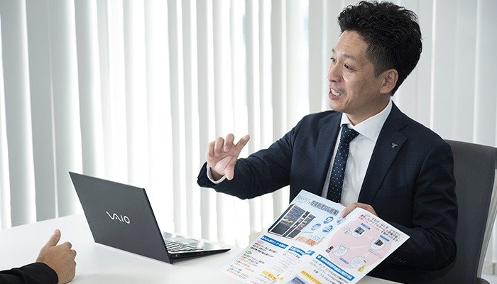 今後の展開について話す中島