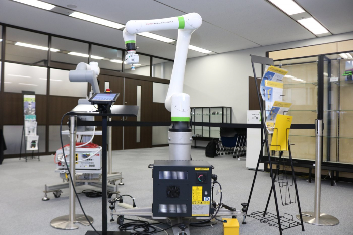 「FANUC CRX-10iA」ファナック株式会社（本社：日本）